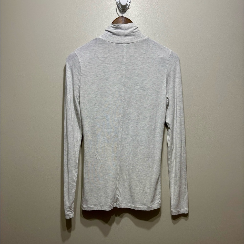 Babaton Aritzia Mock Neck Long Sleeve Fitted Knit Top Women’s Small White Grey - Picture 5 of 8
